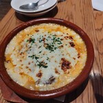 オストレア - 牡蠣屋のチーズたっぷりラザニア