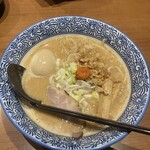 北海道らーめん奥原流 久楽 - 白味噌ハーフ。まろやかテイスト。