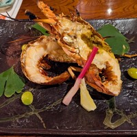 いけす鶴八 新栄店 - 伊勢海老　中　　これで中かぁ…