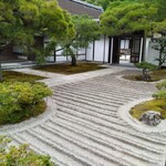 木山 - 銀閣寺の庭園。見事な枯山水。