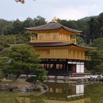 木山 - 金閣寺に行ってみたかったのよ。現物はけっこうオモチャっぽいな。