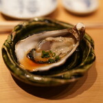 鮨 尚充 - 殻付き牡蠣