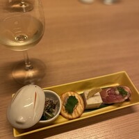 焼き鳥とワイン 萬鳥 祇園店 - 