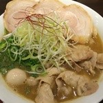 茨木きんせい - 濃厚豚カレーラーメンチャーシュートッピング　９５０円