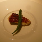 東郷 - 魚／長崎五島列島産ハタのポワレと京都伏見の甘長唐辛子 金山寺味噌ソース