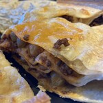 Pie Holic - メキシカンミートパイ、牛肉・豆・チーズ、ザ・ミートパイ、パイの王道