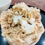 こひる庵 - なんと！中にクリームが！太っ腹すぎる♡