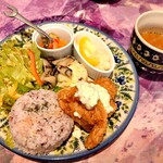 友安製作所Cafe＆Bar 阿倍野 - 本日のプレート