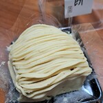 Kuridokorokinuitomomburankurito - くり餅。柔らかーい求肥の中にも栗のクリームたっぷり。