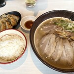 麵屋やっとこ - 味噌チャーシュー＋餃子セット