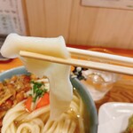手打ちうどん 上を向いて - 