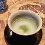 岡本庵 - 食後のシソ茶　昆布茶っぽい。食前は蕎麦茶♪