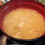 東銀座 羅豚 - でっかい味噌汁