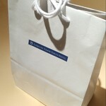 Pesutori Shoppu - 無料サービスの
      紙袋にまとめてくれます。
      ありがとうございます。