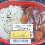 ローソンストア100 - だけ弁当（ミートボール）186円（元は216円ですが30円引きになっていました）