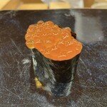 日本橋蛎殻町 すぎた - いくら軍艦握り