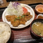 大戸屋 - 甘からだれの鶏唐揚げ定食です。（2023年10月）