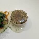 オトワ レストラン - 添えられたのは旬の里芋とケール。