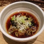 Tsukesoba Kuromon - 酸味あるつけ汁　黒門のつけそば　並350㌘　660円