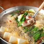 Soy sauce Motsu-nabe (Offal hotpot) (1 serving)