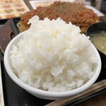 わ楽 - ご飯は…「普通の大盛」で