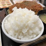 居酒食堂 わ楽 - ご飯は…「普通の大盛」で