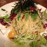 蛍 - 大根サラダに、しば漬けＯＮ！