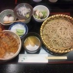 本郷 - 昼定食 840円 天丼とそば