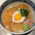 とろろ・海鮮料理 さんすい - いか、たっぷり