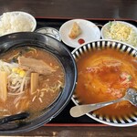 台湾料理 鴻翔 - カニ玉子＆味噌ラーメン