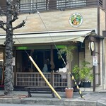 Tina's Cafe - 播磨屋本店で買い物をする前に12:58入店。店内はちょっと暗めの落ち着いた照明。お客さんは少なめでゆっくりできた。