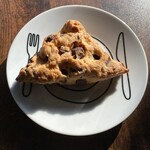 Turret Coffee - テイクアウトのチョコレートスコーン