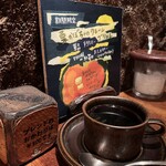 COFFEE HALL くぐつ草 - おかわりコーヒー　500円
