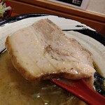 俺の中華たなか家 - ボリューム満点なチャーシューはホロホロ♬柔らかぁ〜♥