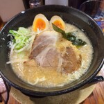 Ramen Yattaru - ラーメン