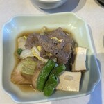 竈 - 大和牛が丁度良い分厚さで美味しい。