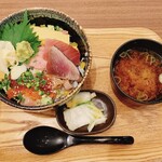 うおかぎ食堂 - 