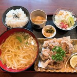 うどんの辰吉 - 鶏の唐揚げセット