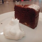 Brasserie BASEL - ケーキセットからガトーショコラ通常605円