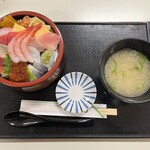 地魚食道 瓢 - 並 海鮮丼(ごはん大盛り)