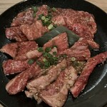 焼肉＆BAR 十炭 - 