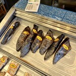 田中鮮魚店 - かつおのたたき。値段、サイズはまちまちです。