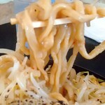 ゴールデンファイブヌードル - 麺リフト！