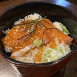 そば処 一休庵 - サーモン丼