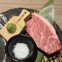 近江うし 焼肉 にくTATSU 青山本店 - 