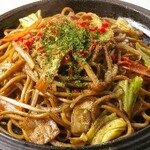 Yakisoba (stir-fried noodles)