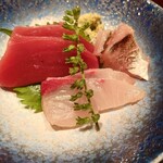 Tsukiji Sushi Iwa - お造り　マグロは少し赤身強め。