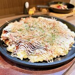 鉄板工房 なかむら - 豚玉
丁寧に焼いてくれますよ◎