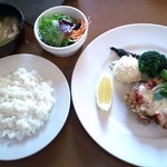 土のテーブル - 土のテーブル