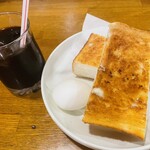 Kohikan Osuro - トースト、ゆで卵、コーヒーのセット